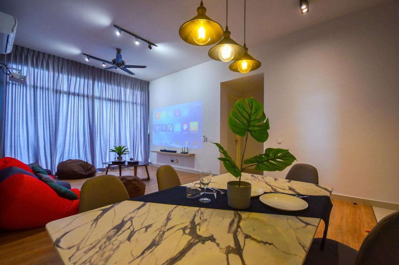 קואלה לומפור Bukit Jalil Luxury Suite By Nesthome Pavilion Bukit Jalil מראה חיצוני תמונה